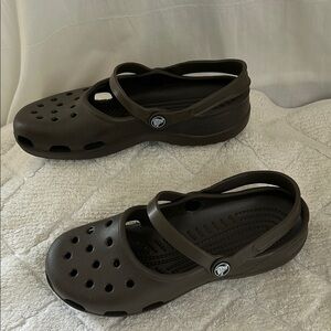 CROCS Brown Sandals Comfortable and Stylish